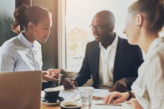 Formation en RH : 10 pistes intéressantes pour choisir votre école formatrice